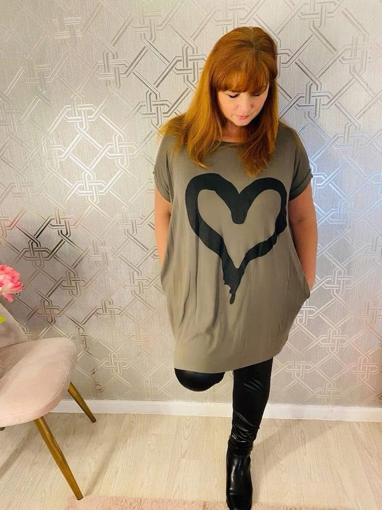 Curve Painted Heart Top - 4 Colours