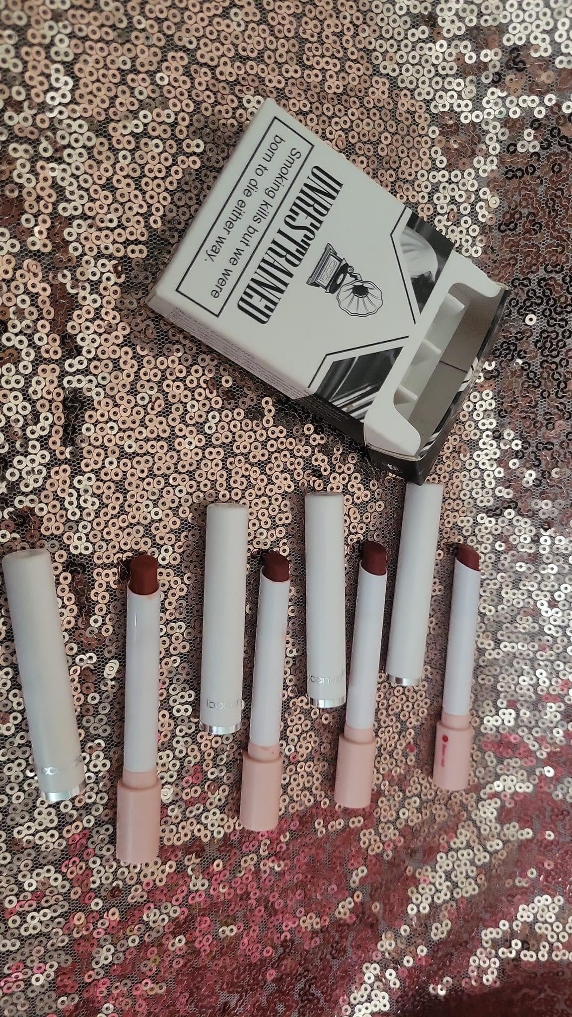 Unrestrained Lipstick Set