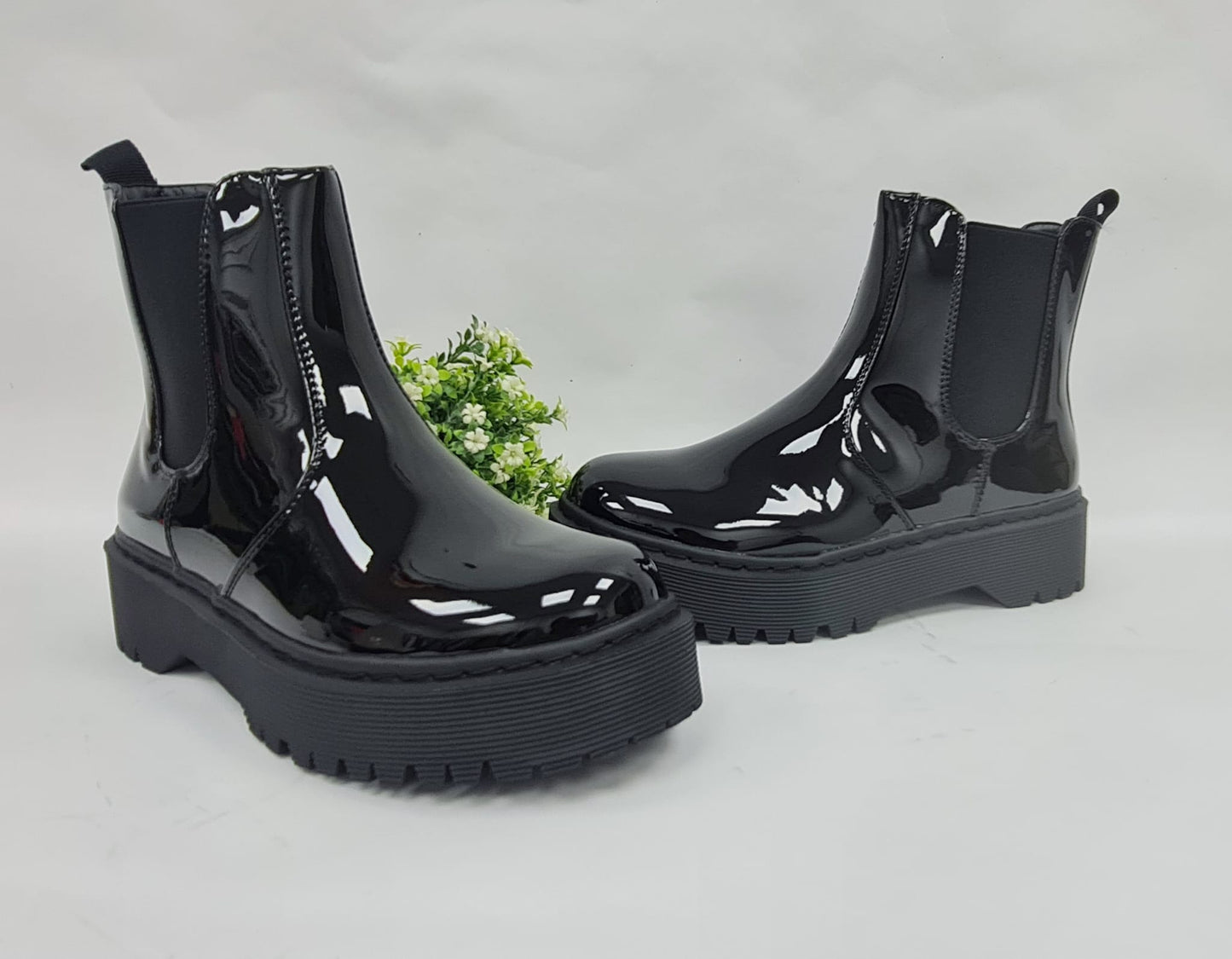 Chelsea boots PATENT