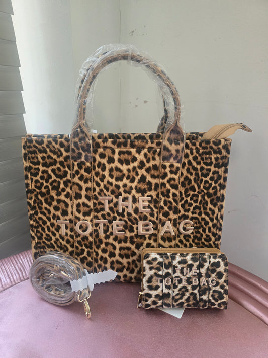 Leopard tote bag and purse set