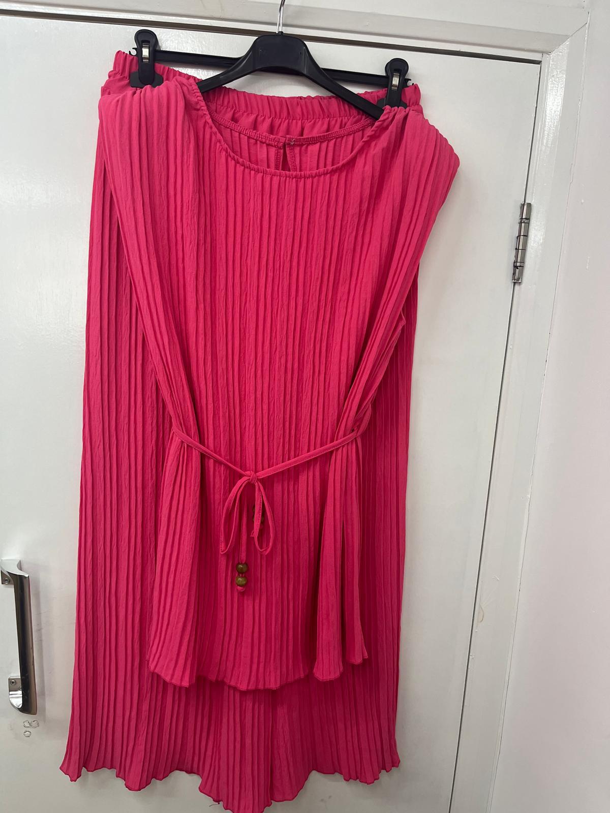 Padded shoulder 2 piece pleated coord with belt - 10 Colours