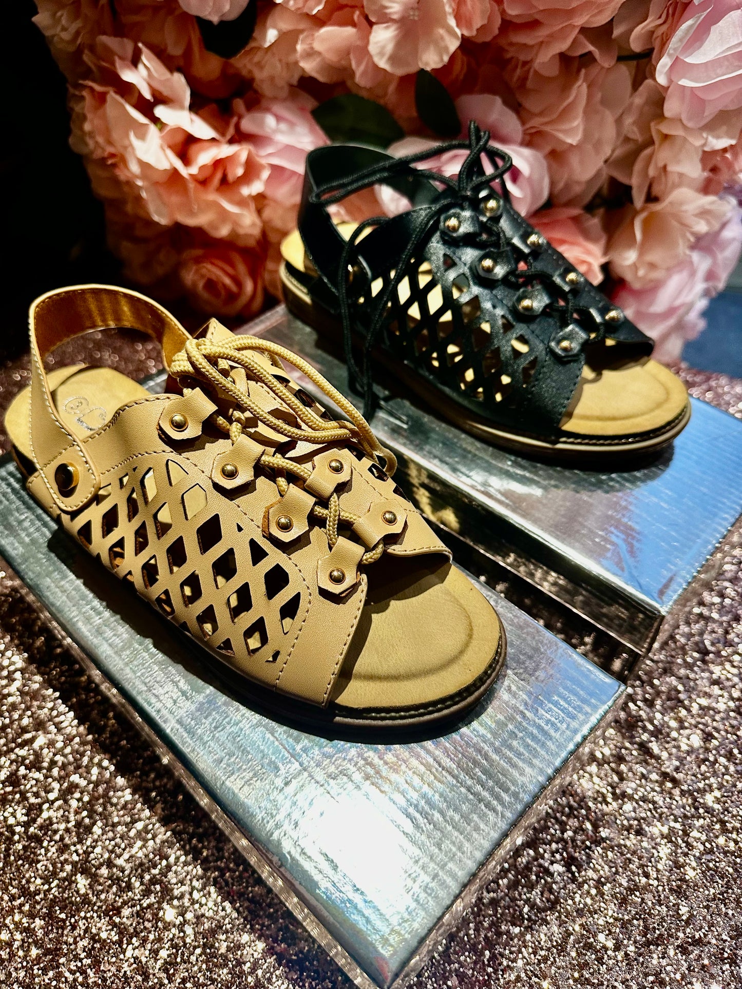 Anna Sandal - 2 Colours