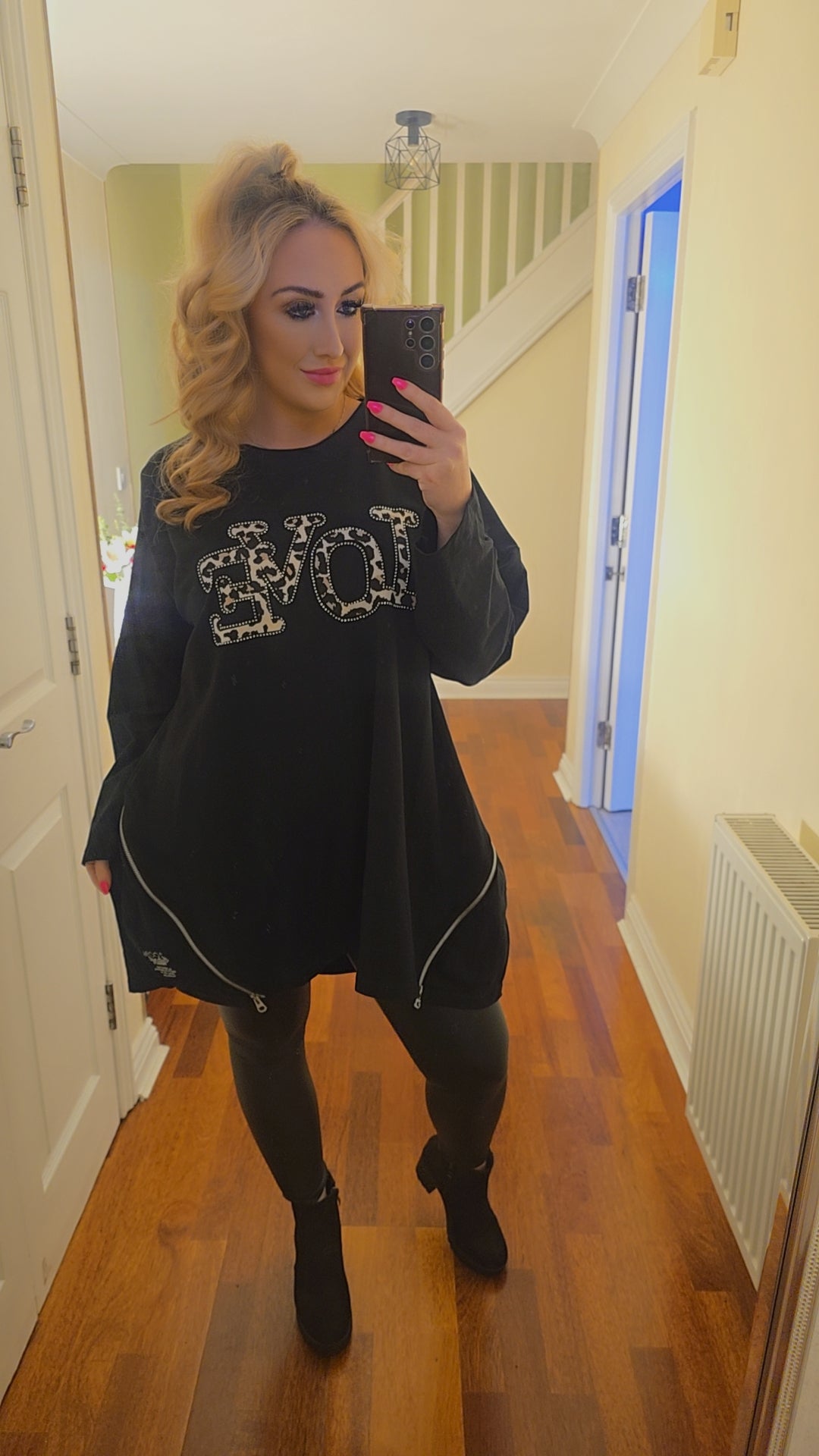 Oversized Leopard Love Top - Black