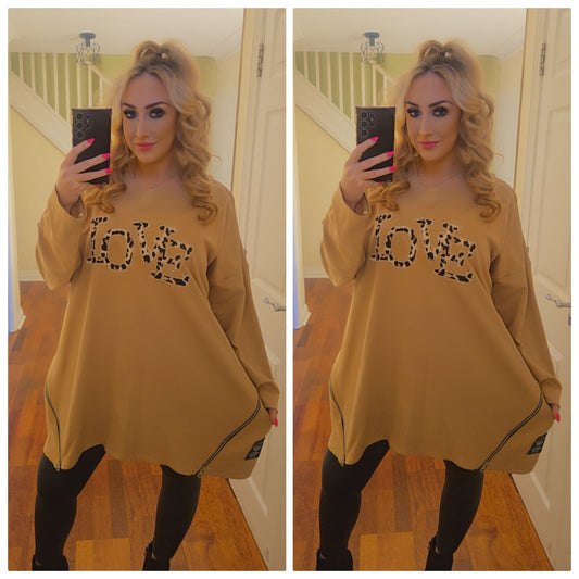 Oversized Leopard Love Top - Brown