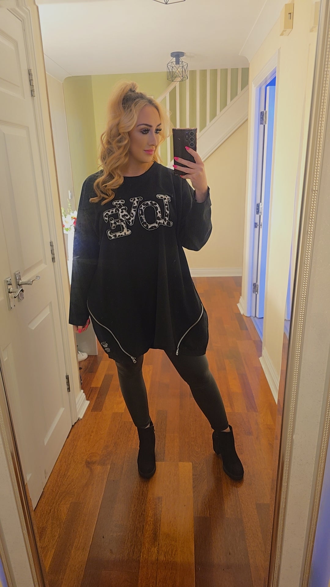 Oversized Leopard Love Top - Black